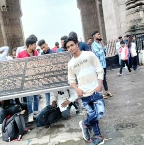 Meet your Posher, Amir